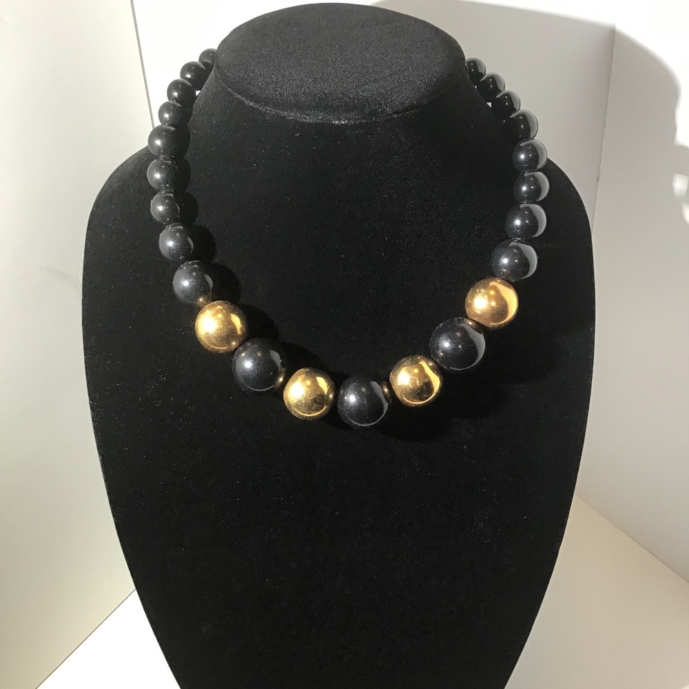 Vintage Black and Gold Graduated Bead Necklace